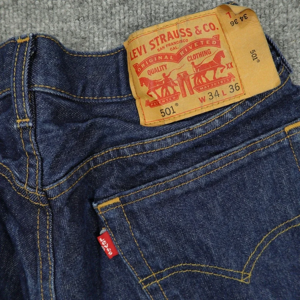 Levis 501 Mens Jeans‎ 33x30 (Tag 34x36) Blue Original Straight Button Fly